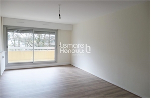 t3 à la vente -   28100  DREUX, surface 67 m2 vente t3 - UBI481452356